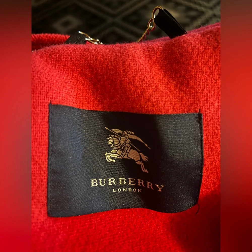 Burberry - Picture 5 of 11